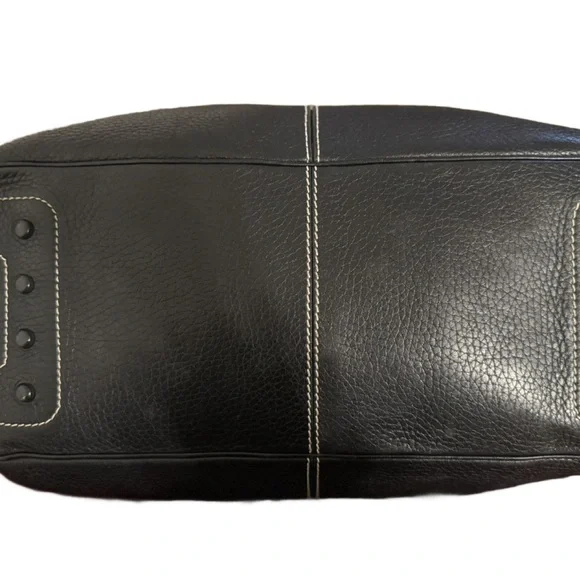 Chic Black Leather Shoulder Bag - Picture 4 of 7